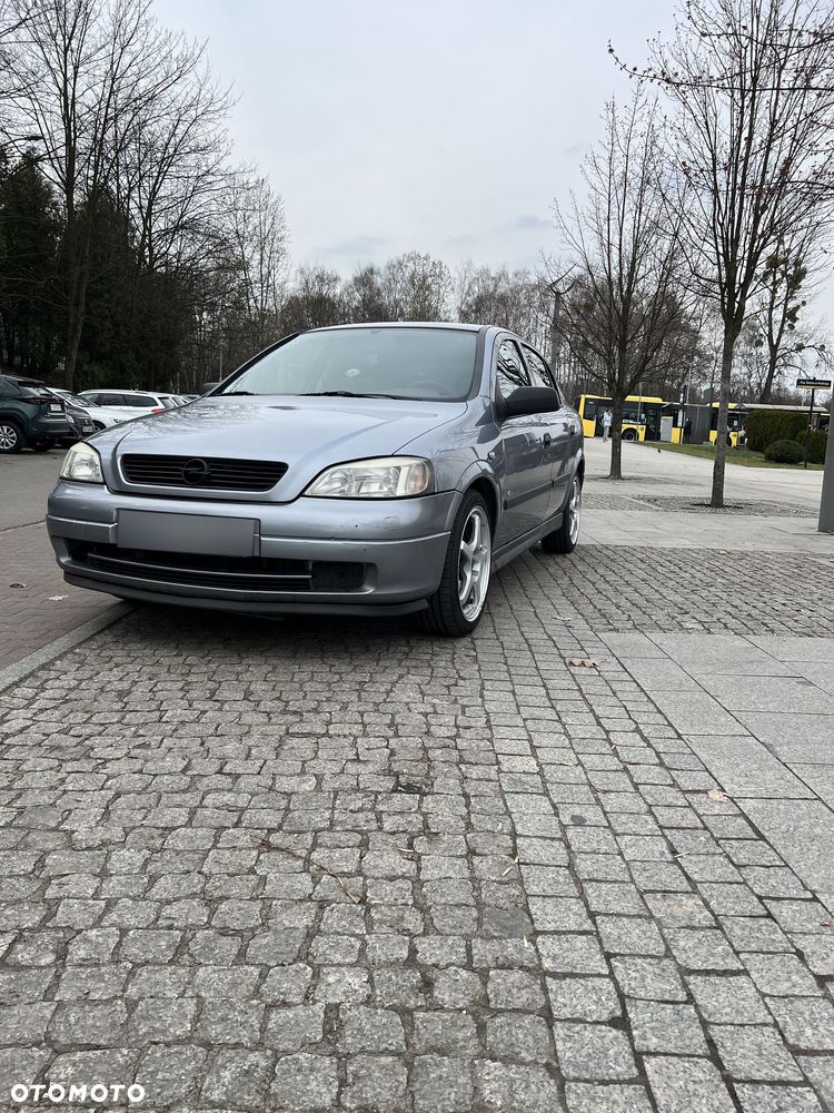 Opel Astra 1.6 Start - 16
