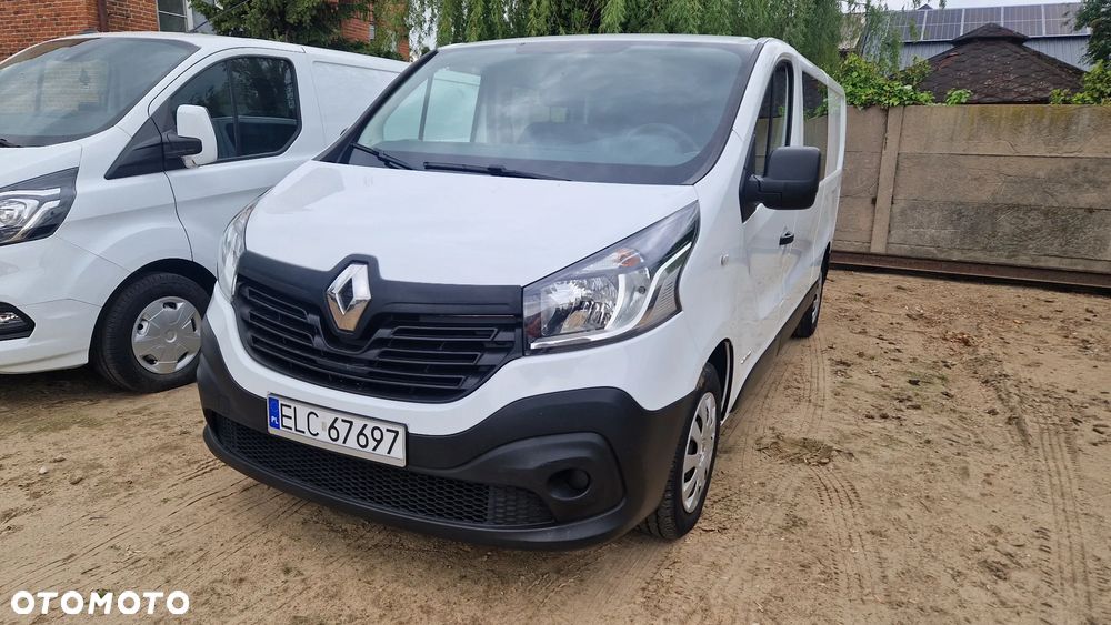 Renault Trafic doka 5 osób - 9