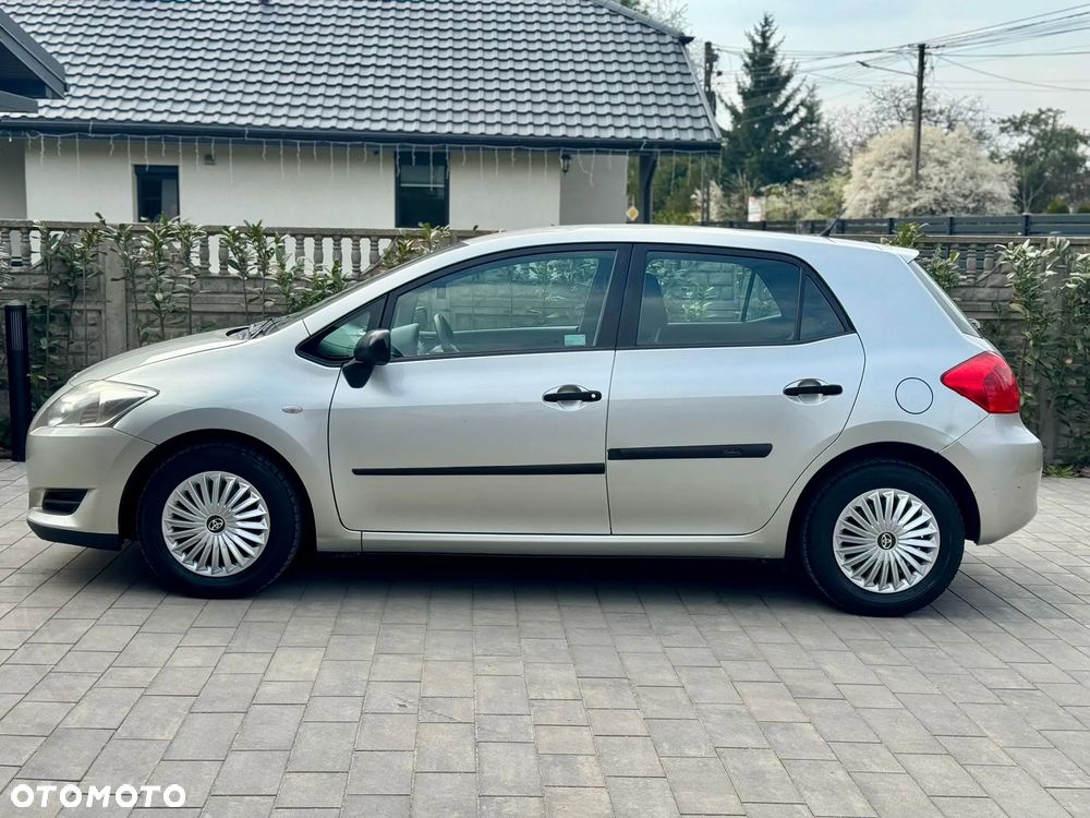 Toyota Auris 1.33 VVT-i - 7