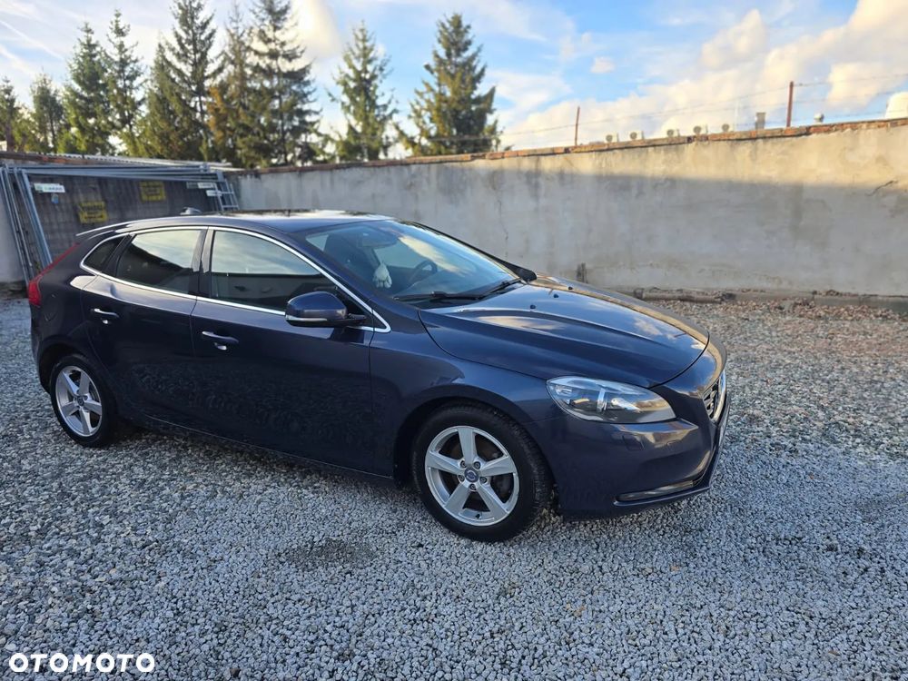 Volvo V40 D2 Momentum - 17
