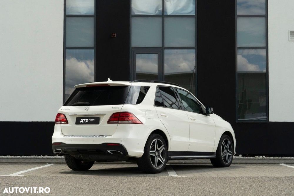 Mercedes-Benz GLE - 32