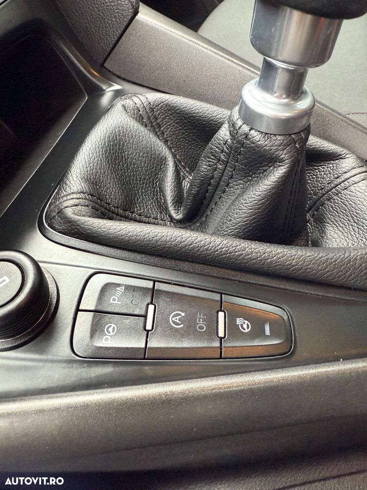 Ford Focus - 11