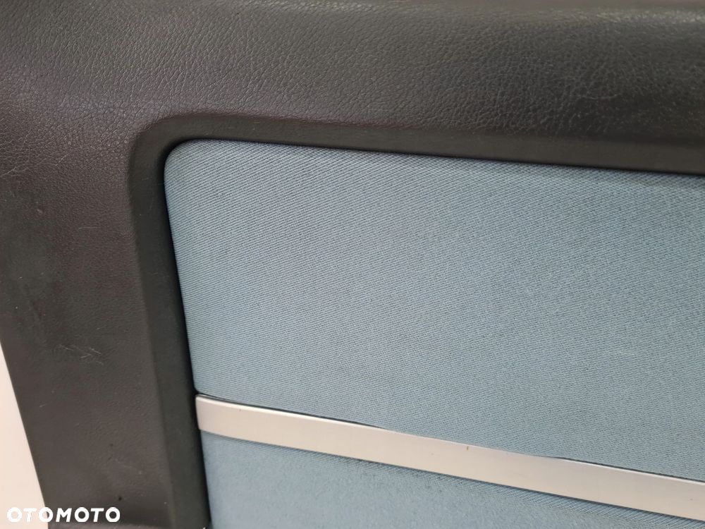 VW T5 MULTIVAN tapicerka drzwi przesuwnych PRAWA 7H5867028 - 3