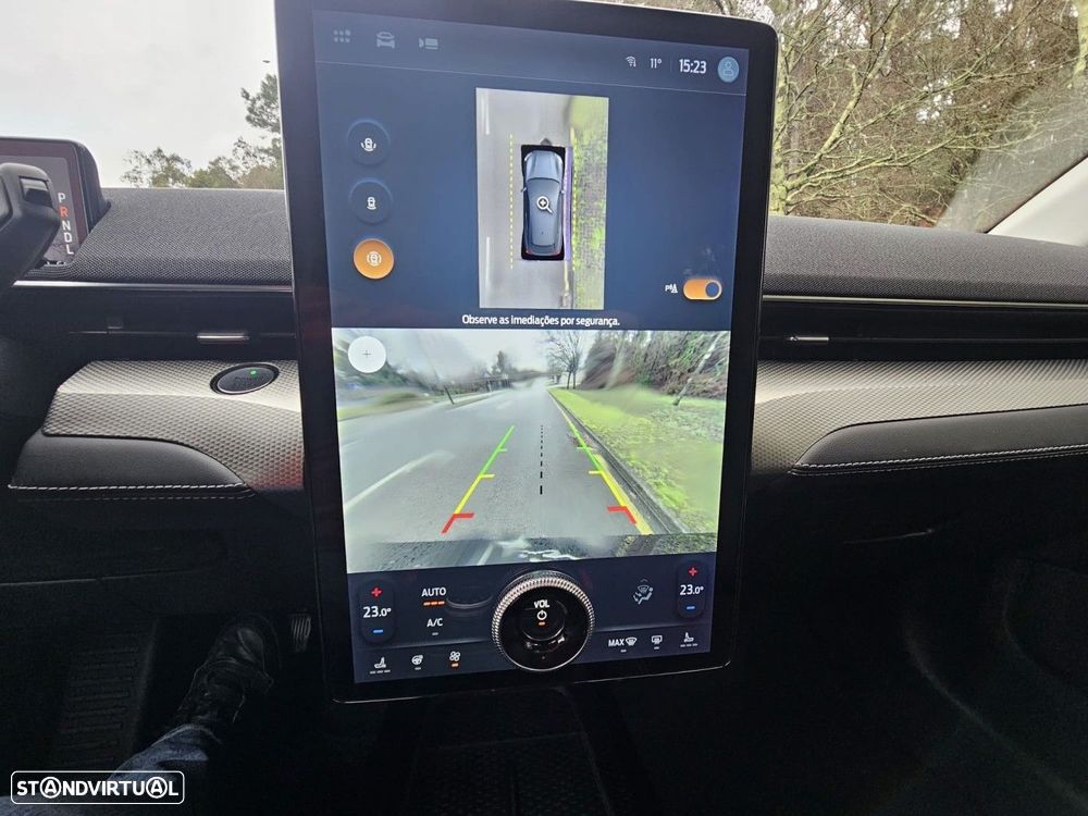 Ford Mustang Mach-E Standard - 25