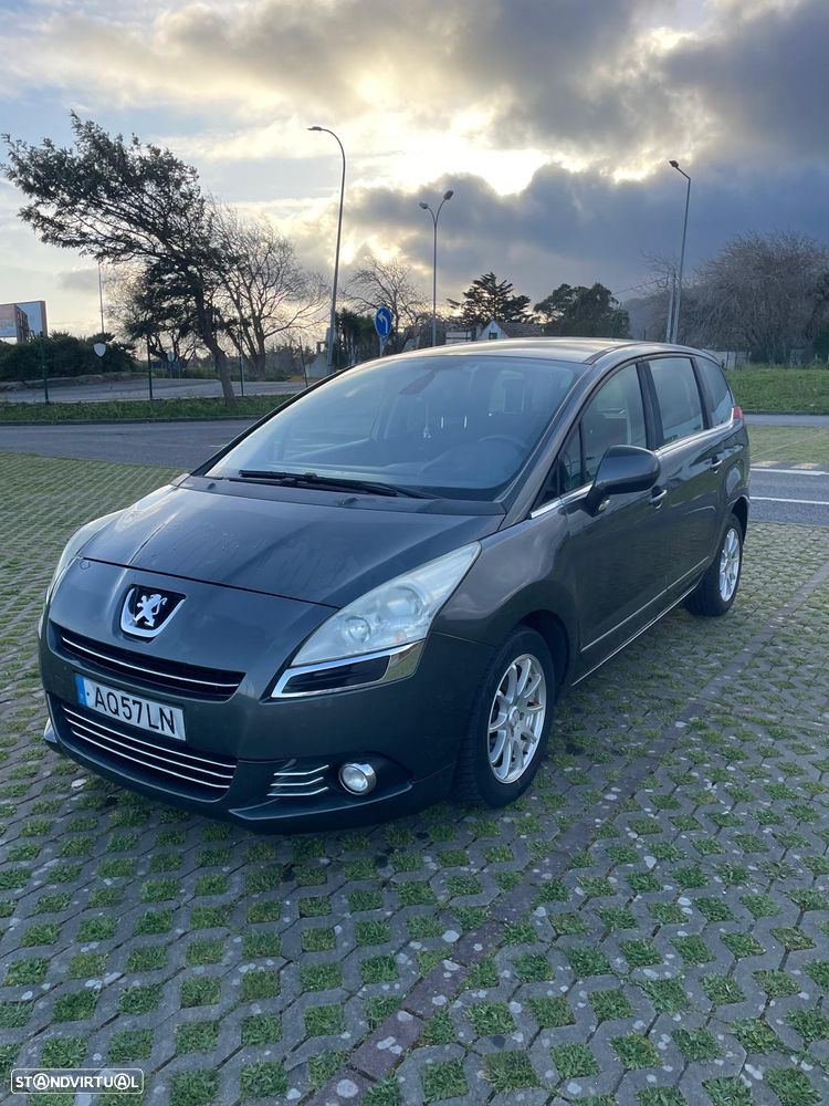 Peugeot 5008 e-HDI FAP 110 EGS6 Stop&Start Active - 1