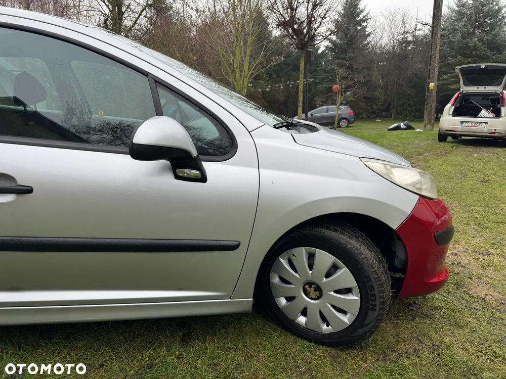 Peugeot 207 1.4 Presence - 4