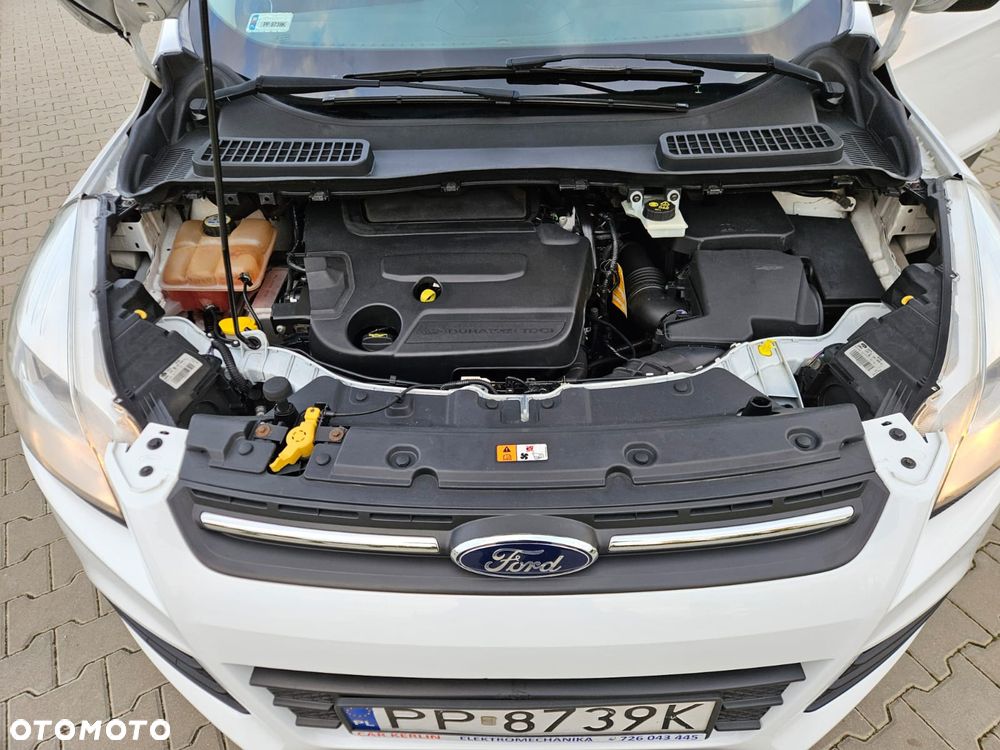 Ford Kuga - 12