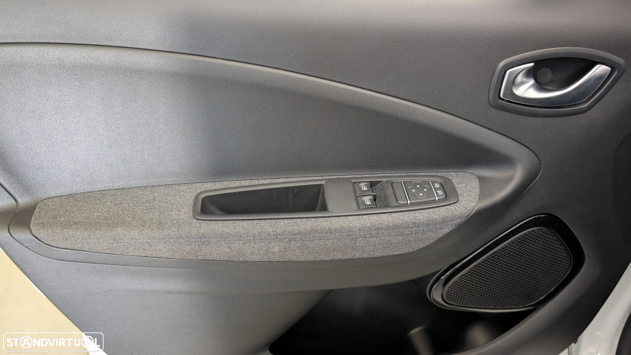 Renault Zoe (c/ Bateria) Limited 50 - 14