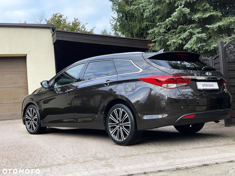 Hyundai i40 Kombi 1.7 CRDi DCT Premium - 4