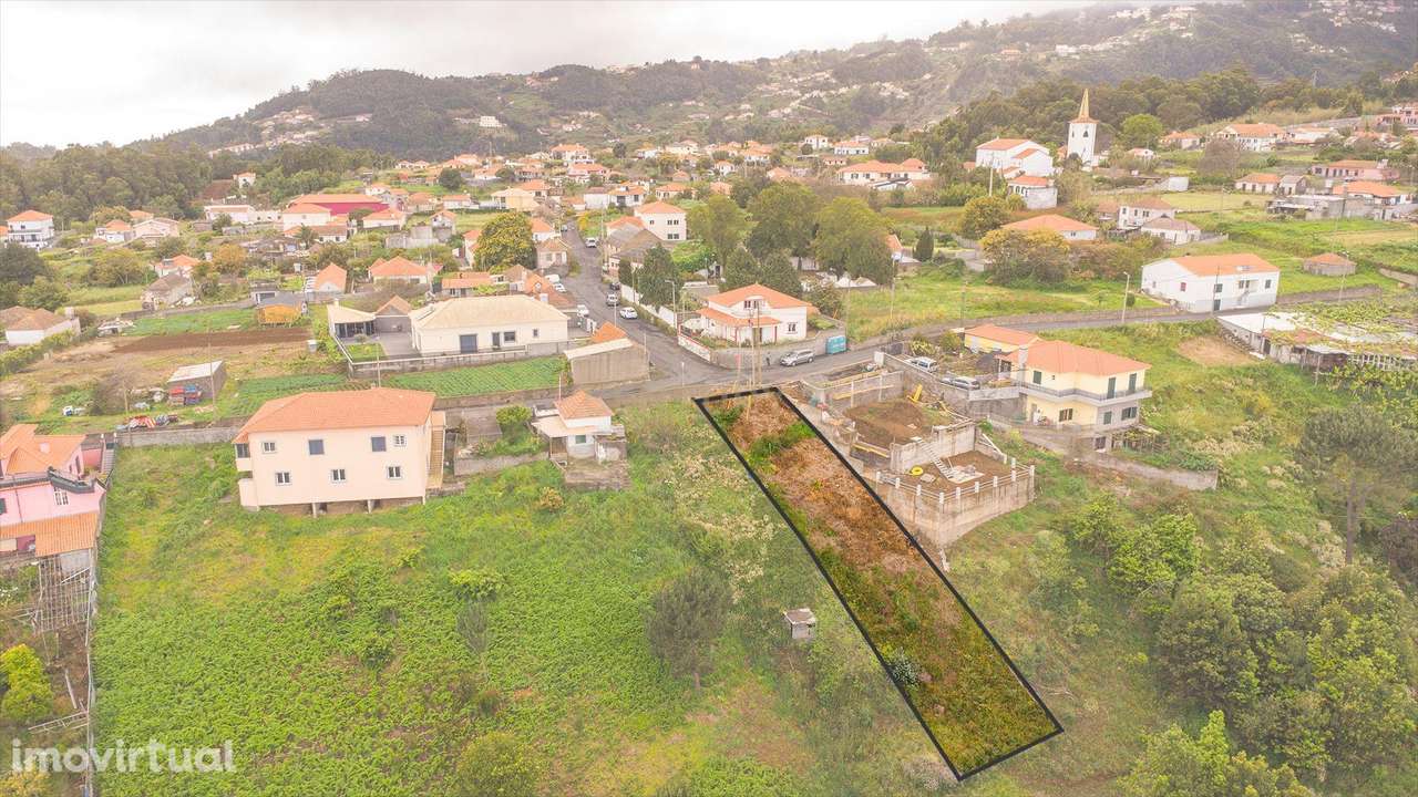Terreno com 600m2 à Venda em Santa Cruz com Vista Mar e Montanha - Grande imagem: 3/18