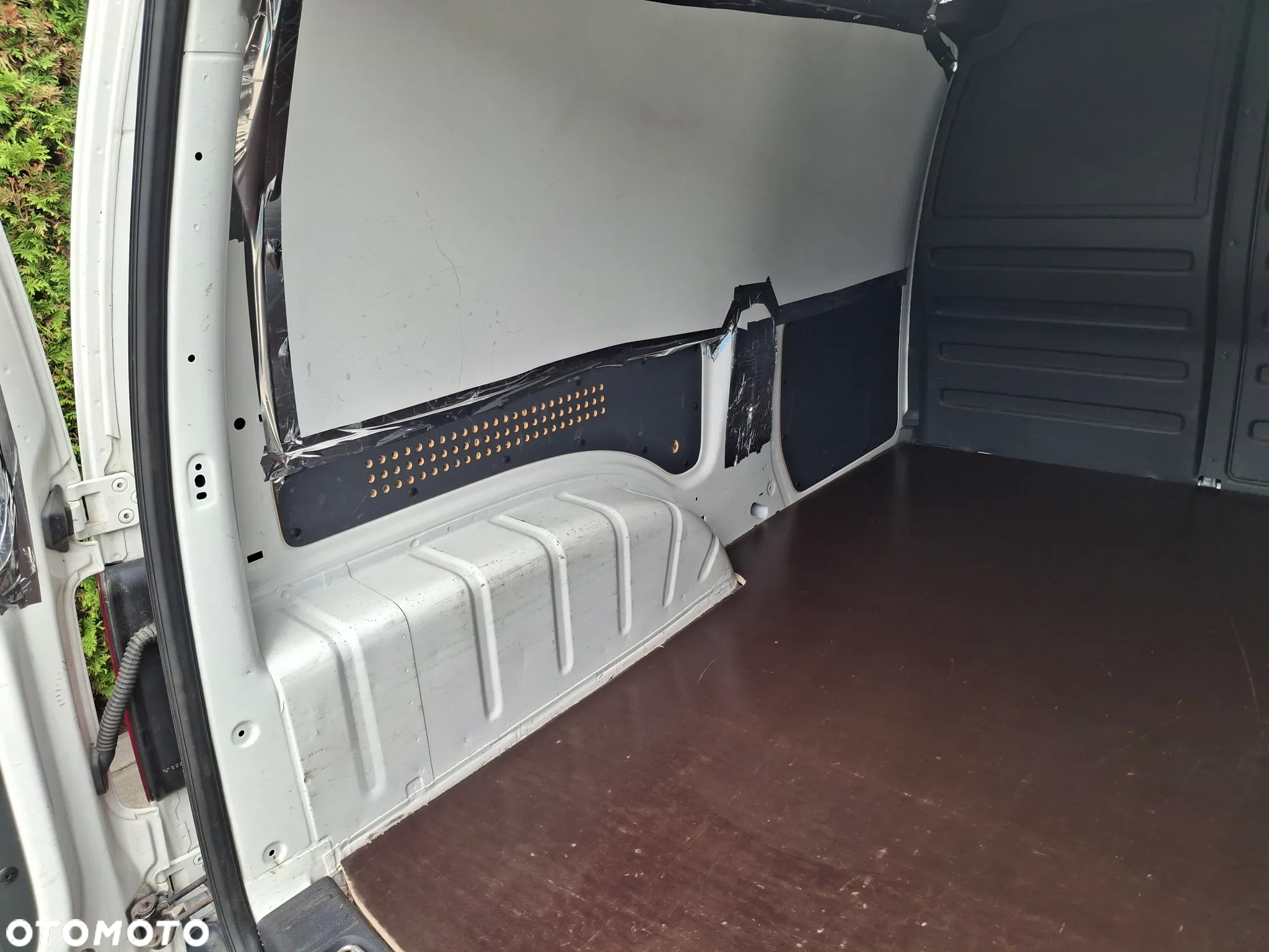 Volkswagen Caddy - 13