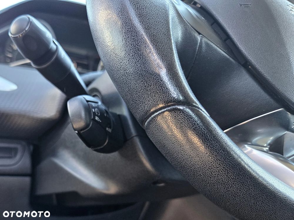 Peugeot 2008 1.2 Pure Tech Active EU6 - 20