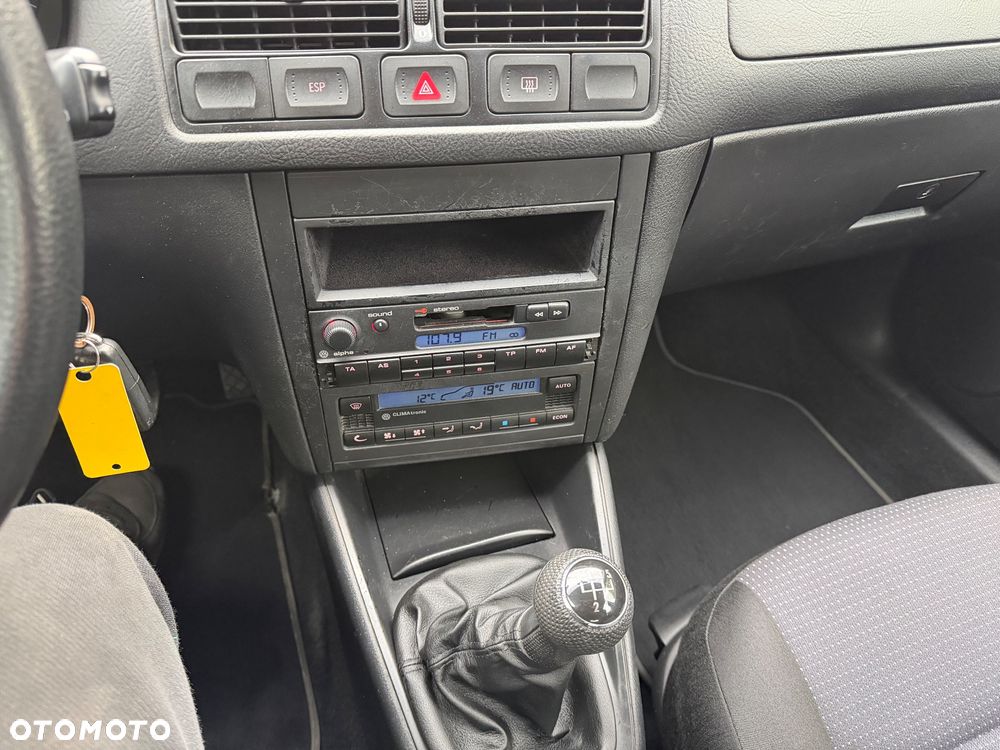 Volkswagen Golf - 9