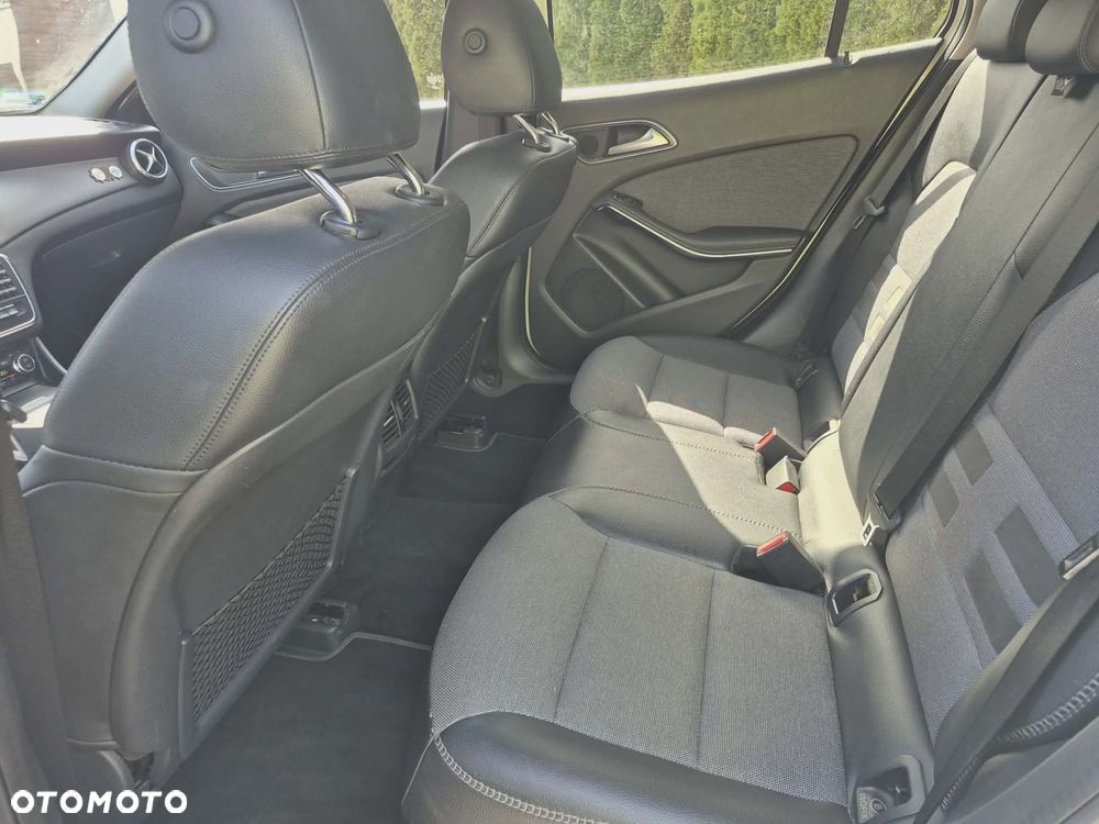 Mercedes-Benz GLA 200 (CDI) d 4-Matic - 11