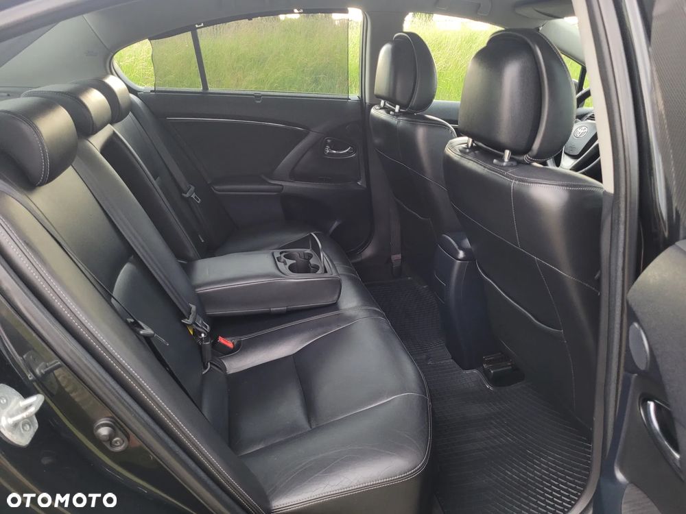 Toyota Avensis 2.0 Prestige NAVI MS - 35
