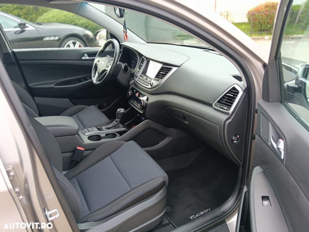 Hyundai Tucson blue 1.7 CRDi 2WD DCT Style - 18