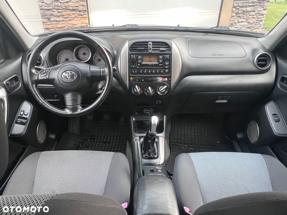 Toyota RAV4 2.0 VVT-i Luna - 18