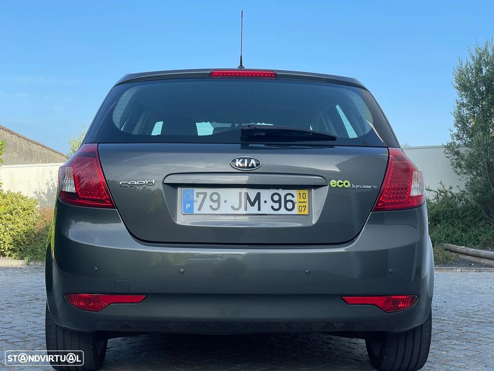 Kia Ceed 1.6 CRDi EX Eco - 15