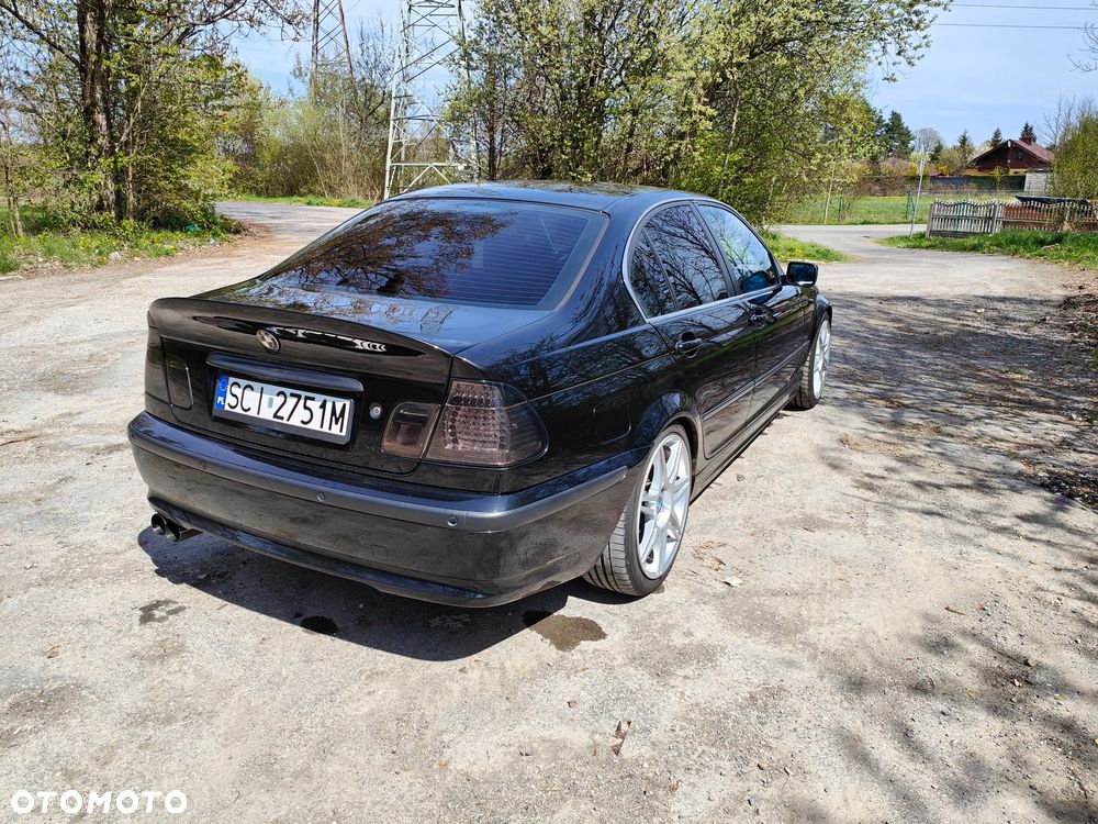 BMW Seria 3 320i - 10