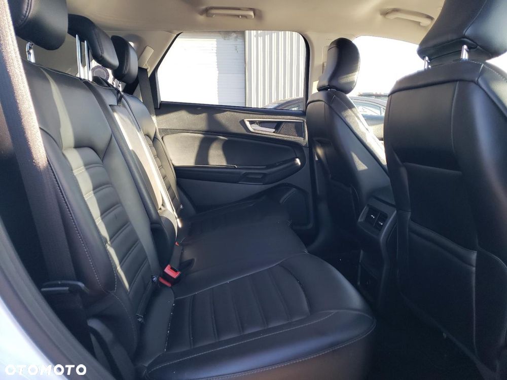 Ford Edge - 9