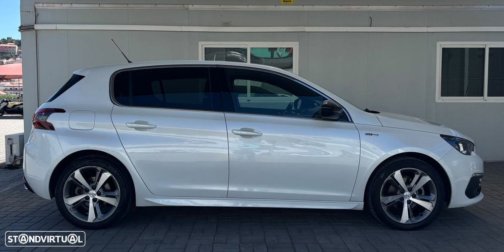 Peugeot 308 PureTech 130 EAT8 GT - 24