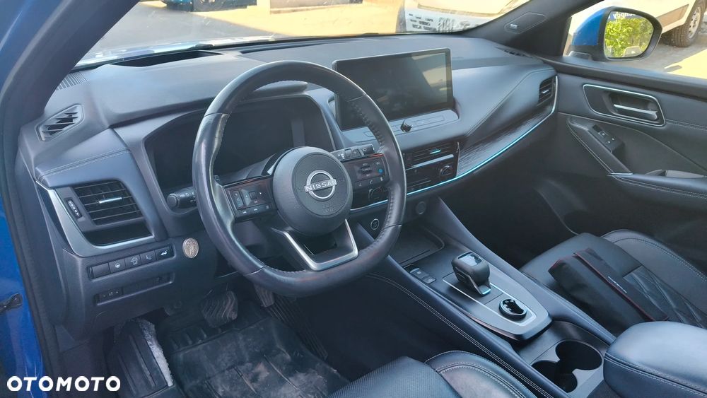 Nissan Qashqai 1.3 DIG-T MHEV 4x4 Tekna+ Xtronic - 9