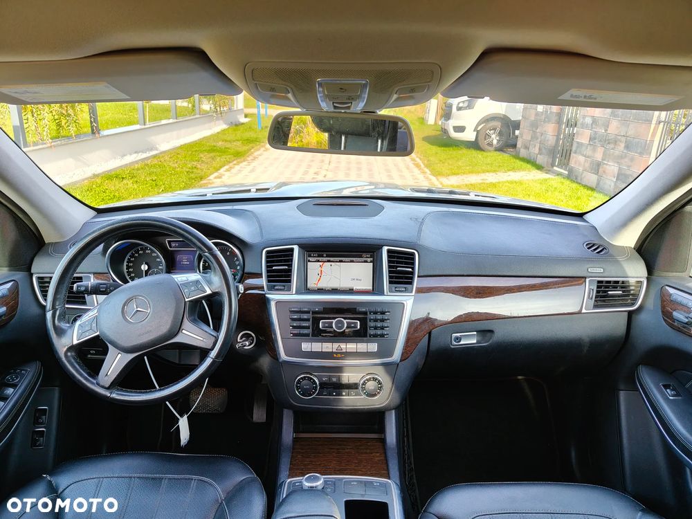 Mercedes-Benz GL - 7