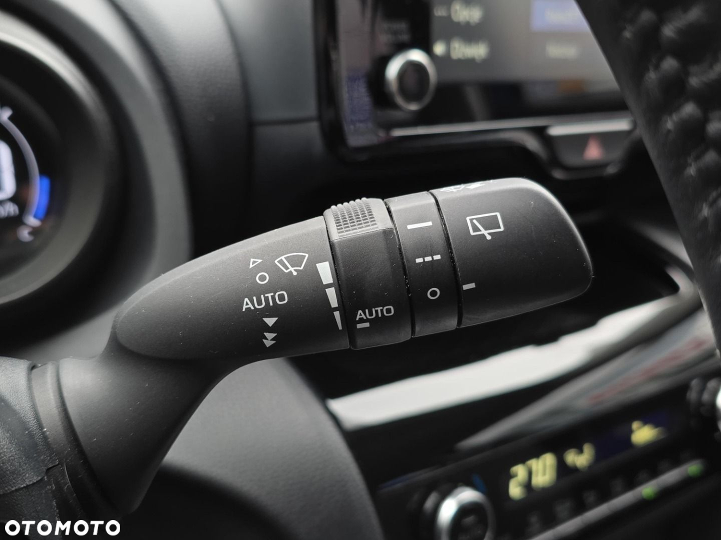 Toyota Yaris Cross - 15