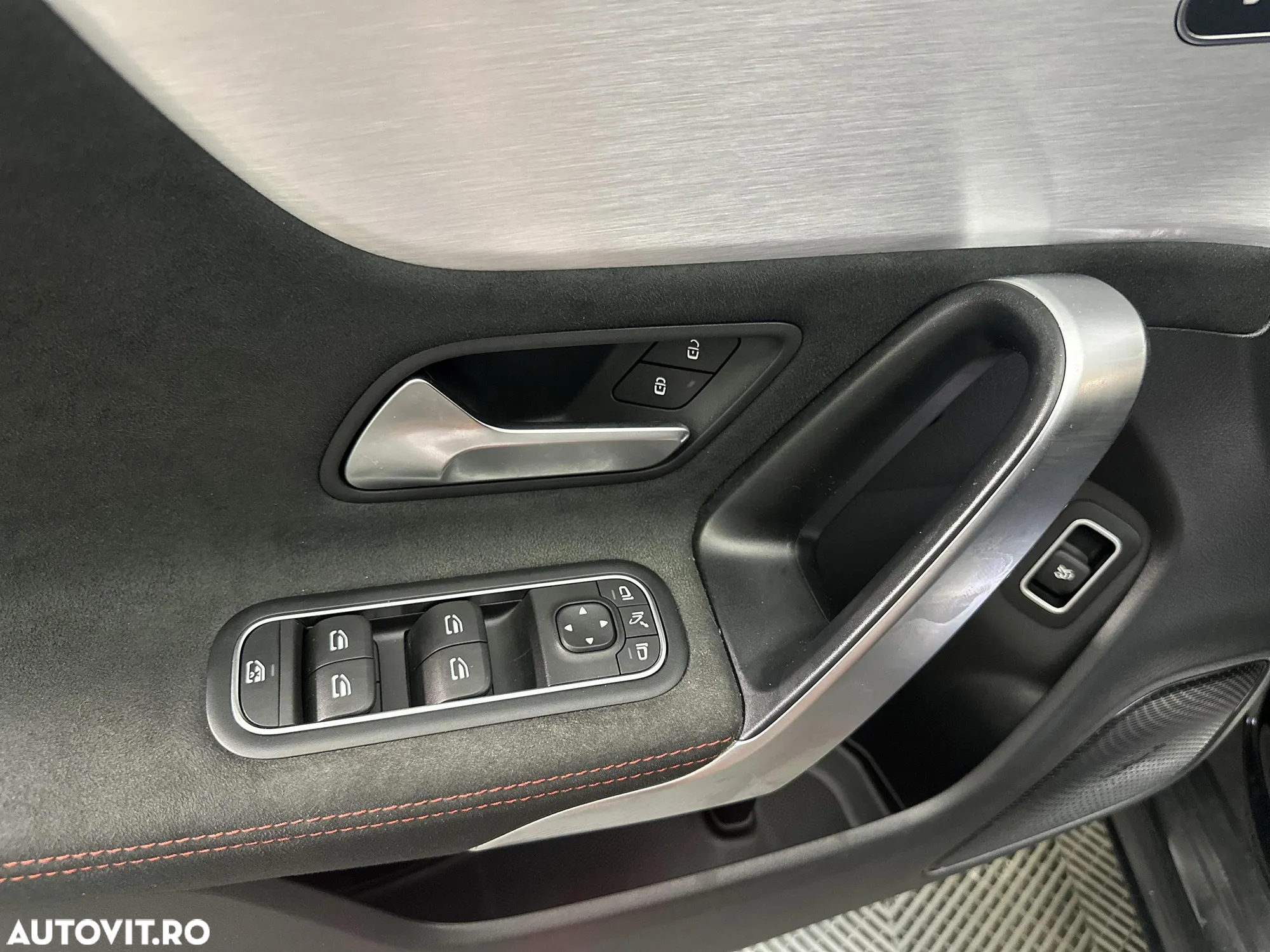 Mercedes-Benz CLA 200 7G-DCT AMG Line - 13