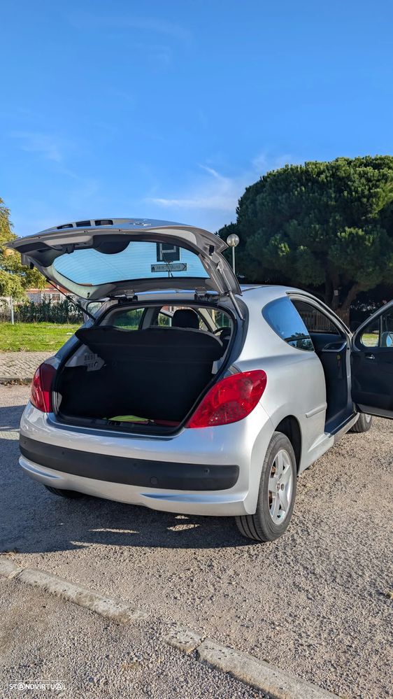 Peugeot 207 1.4 16V Trendy - 2