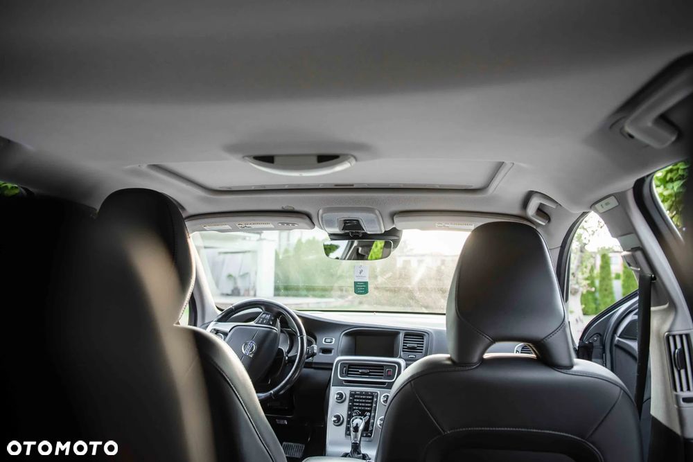 Volvo V60 Cross Country T5 AWD Summum - 26