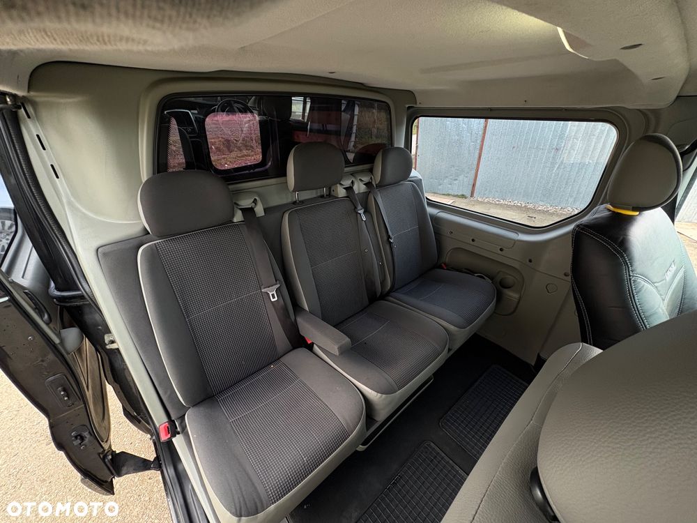 Opel Vivaro L2H1 2.9t - 12