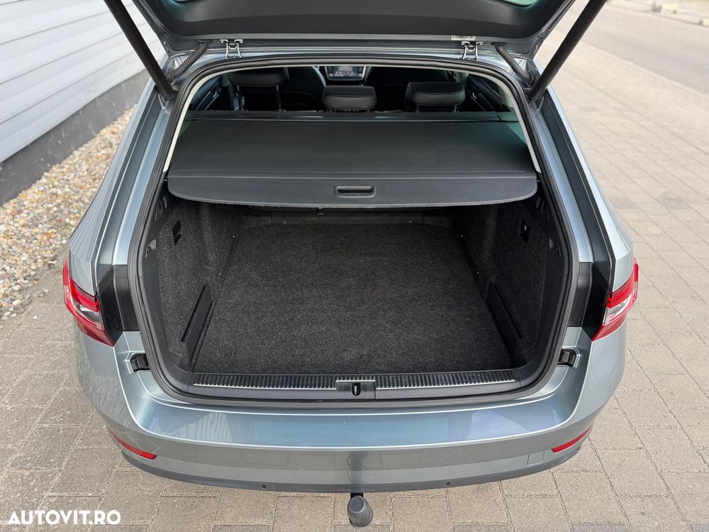 Skoda Superb 2.0 TDI DSG Style - 22