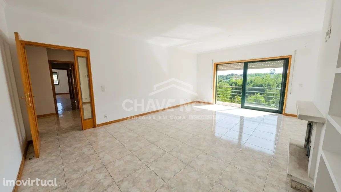 Apartamento T3+1 c/Varanda e Garagem | Pedroso - Grande imagem: 3/20