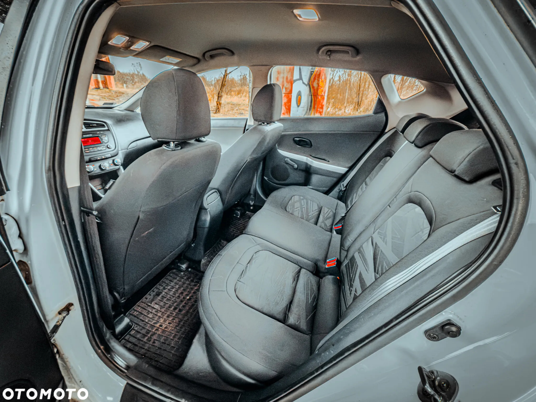 Kia Ceed - 12