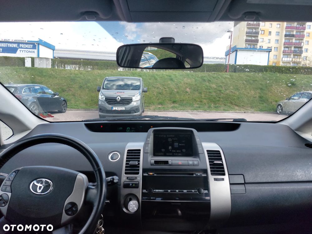 Toyota Prius 1.5 VVT-i Sol - 6
