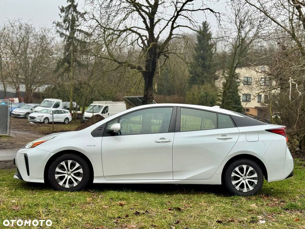 Toyota Prius 1.8 Hybrid Premium - 2