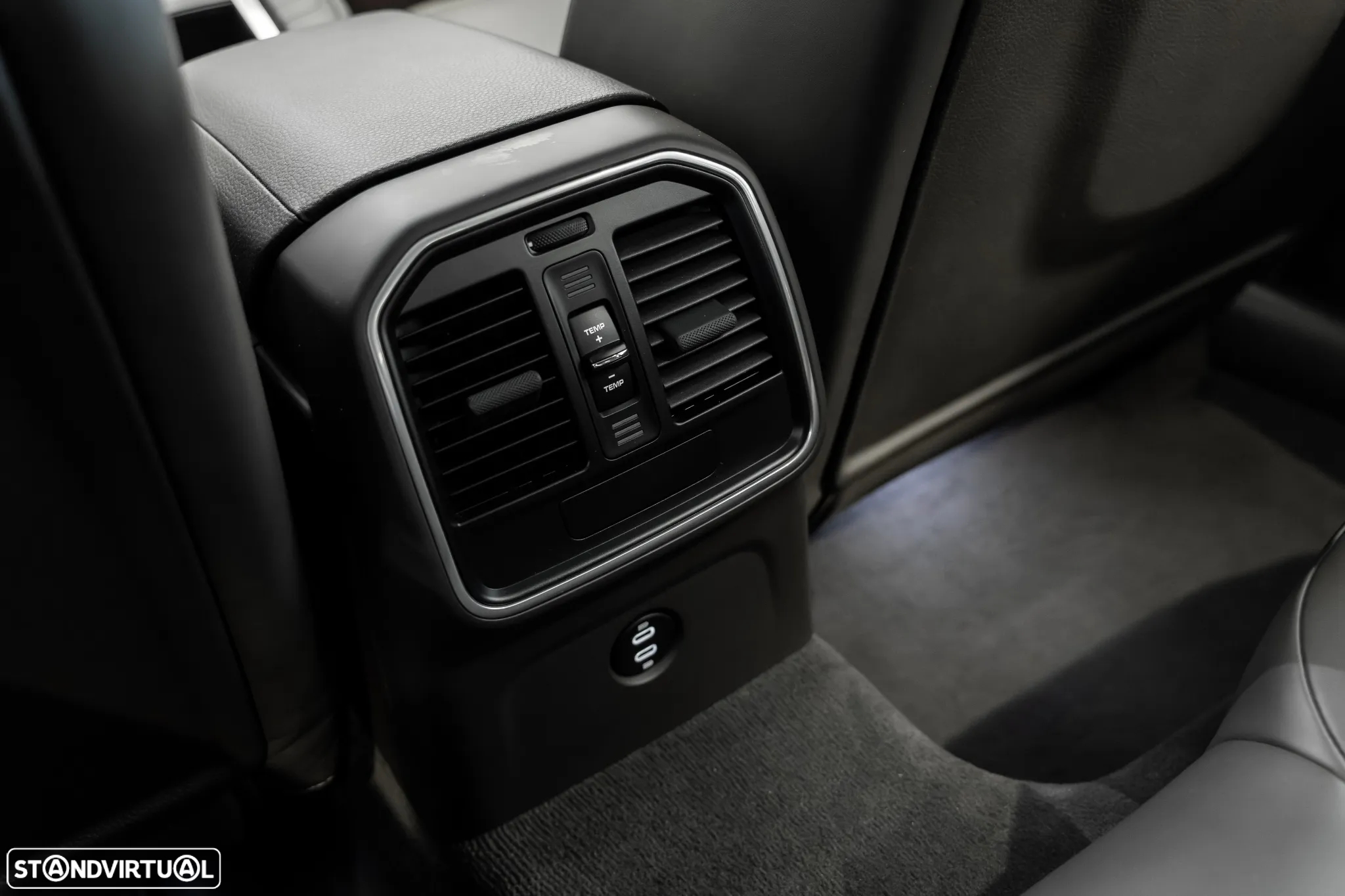 Porsche Macan Standard - 26