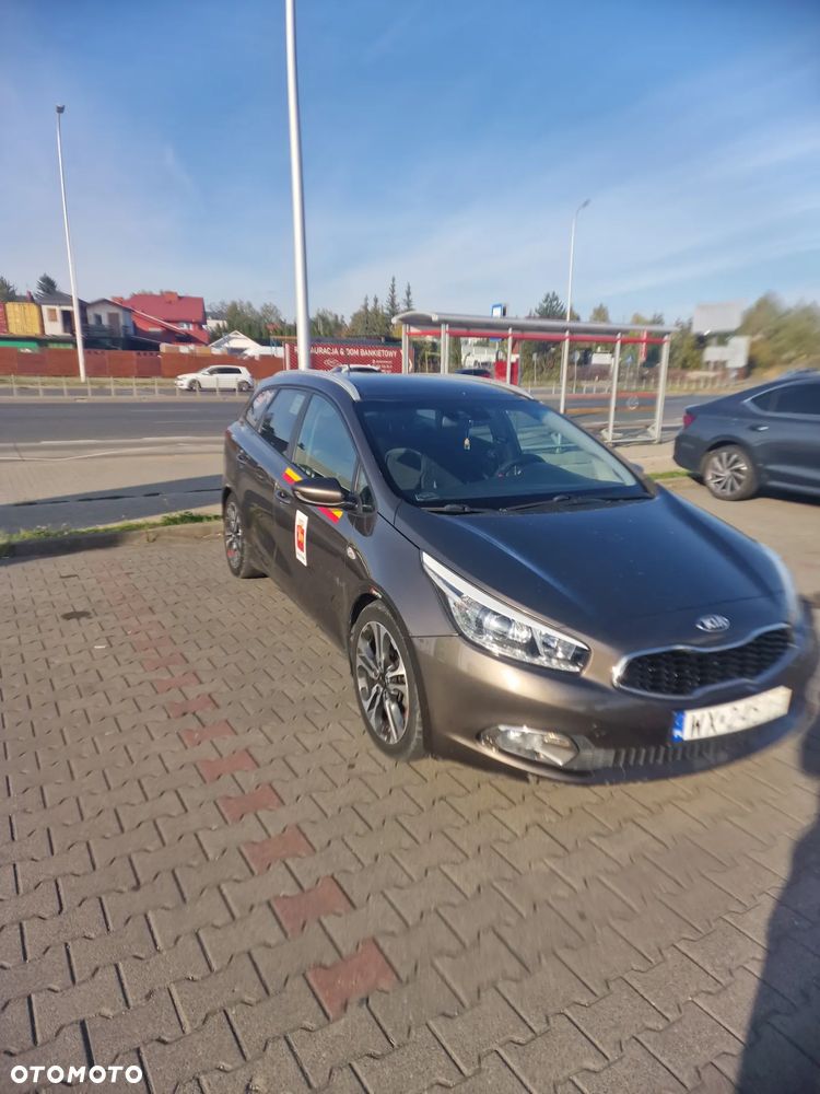 Kia Ceed 1.6 GDI DCT Platinum Edition - 3