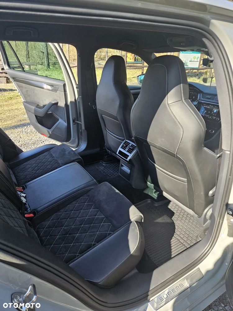 Skoda Superb 2.0 TDI SCR Sportline DSG - 16