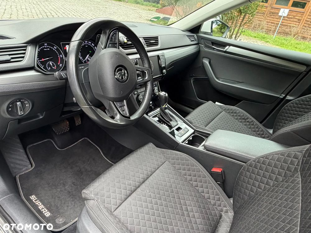Skoda Superb 2.0 TDI Ambition DSG - 2
