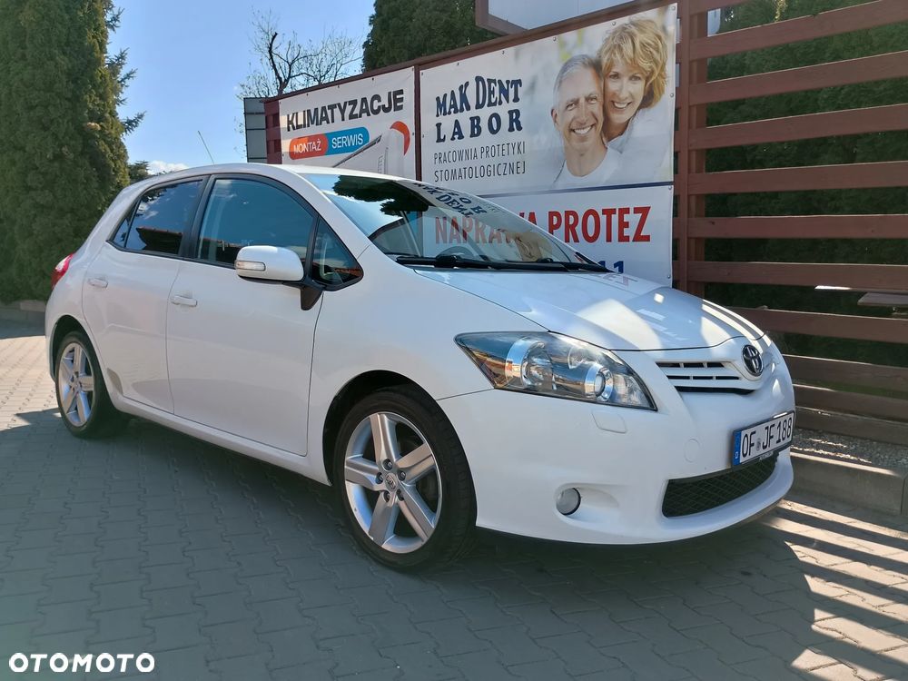 Toyota Auris 1.6 Sol - 2