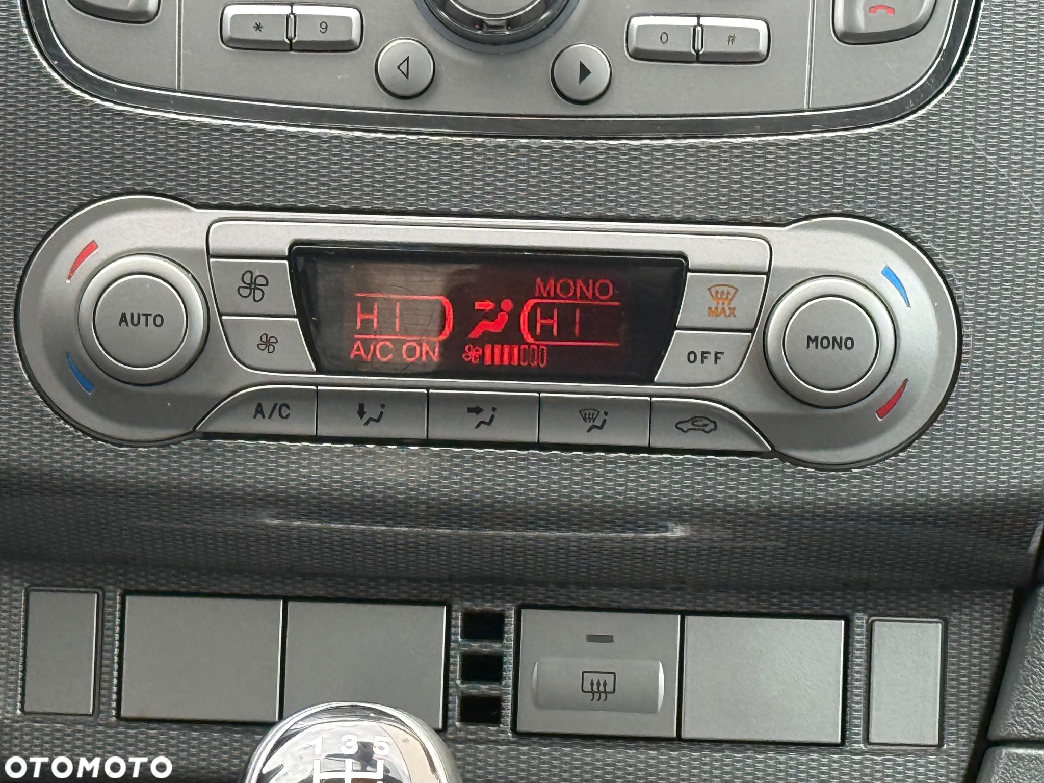 Ford Focus 1.8 Titanium - 11