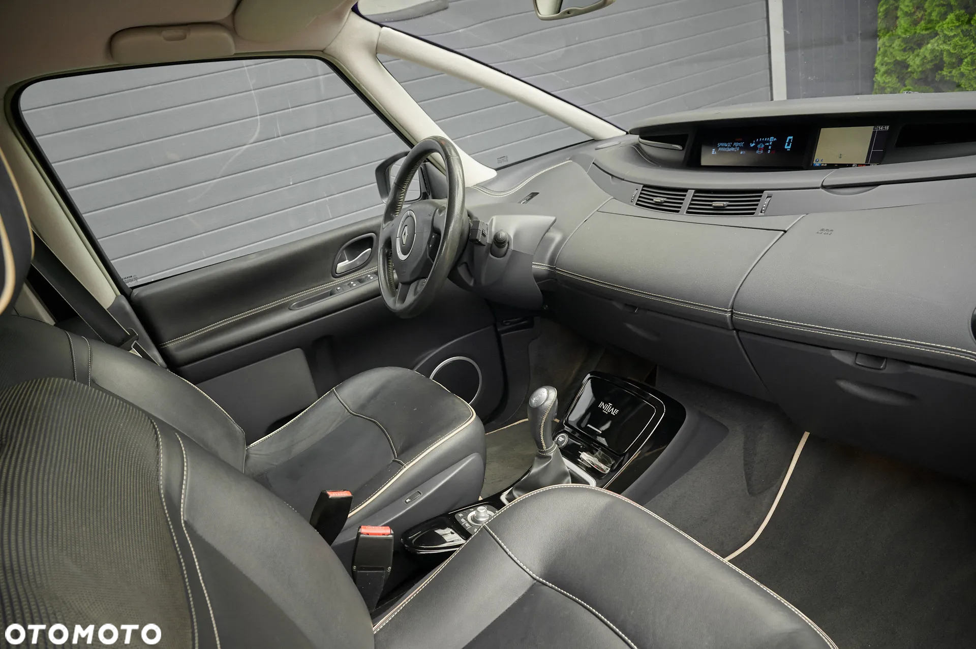 Renault Espace 2.0 dCi 175 FAP Initiale - 17