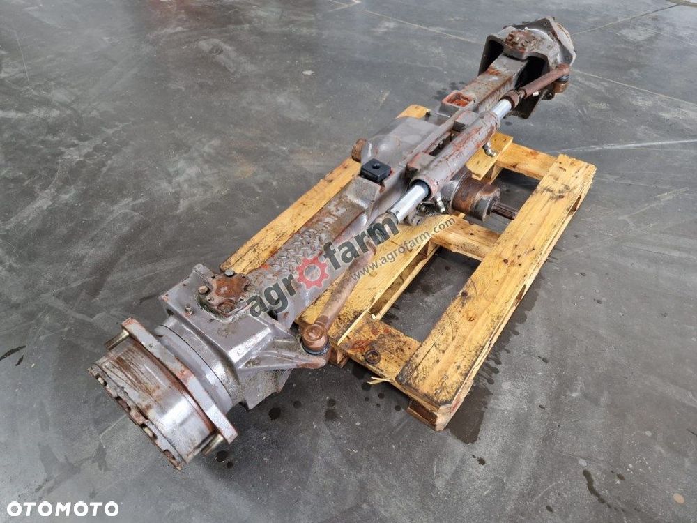 Przedni most Massey Ferguson 3610 - 1