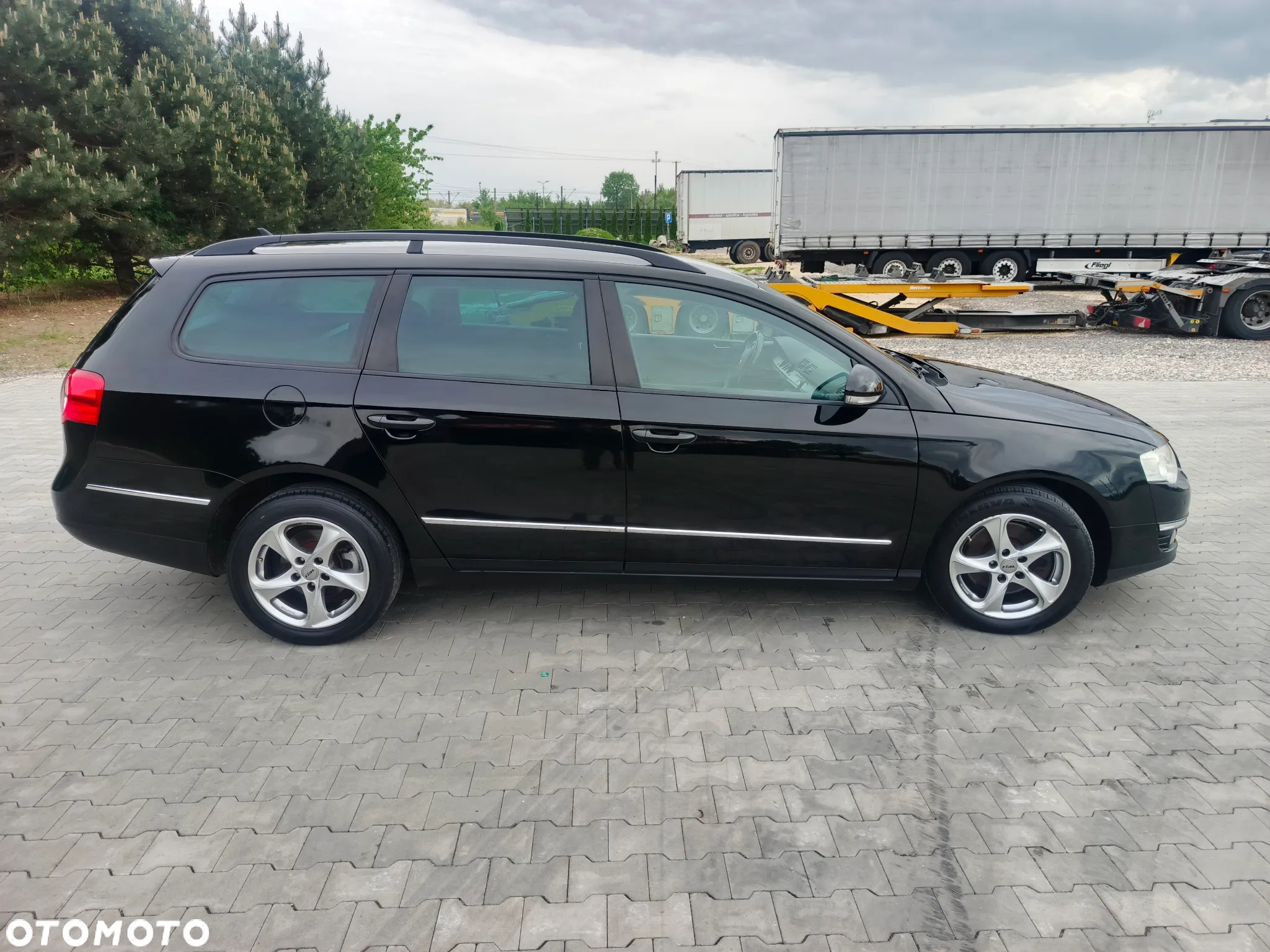 Volkswagen Passat 2.0 FSI Comfortline - 6