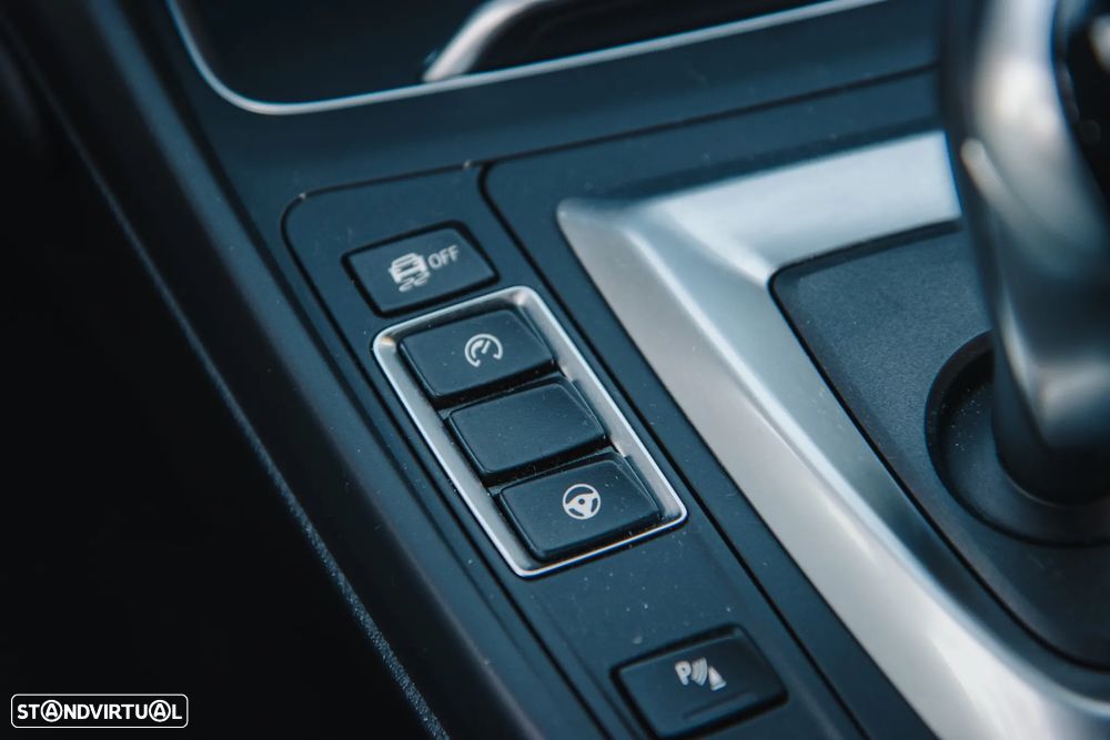 BMW M2 Competition Auto - 26