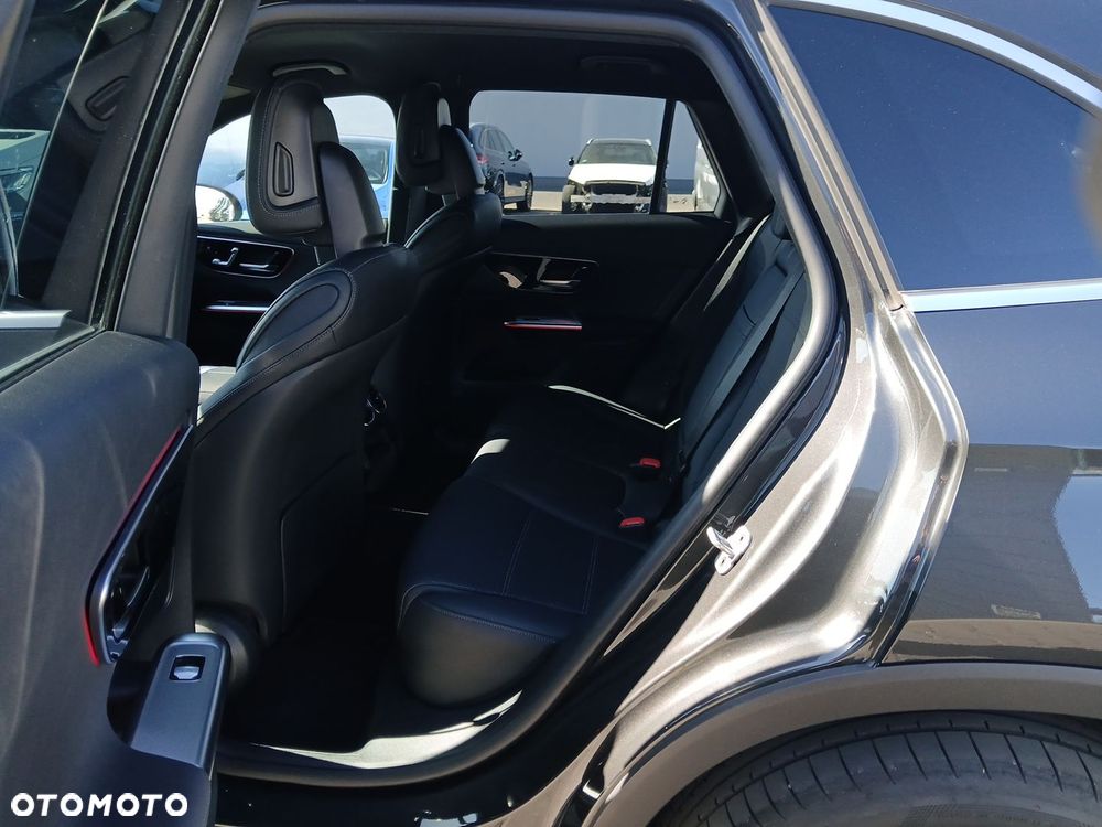 Mercedes-Benz GLC 200 d mHEV 4-Matic Avantgarde - 18