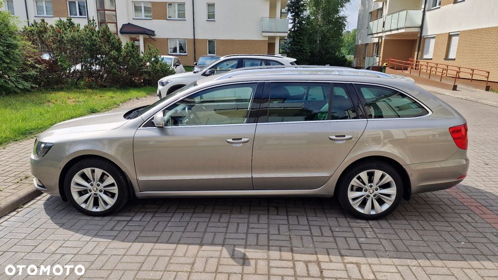 Skoda Superb 1.8 TSI Platinum DSG - 36