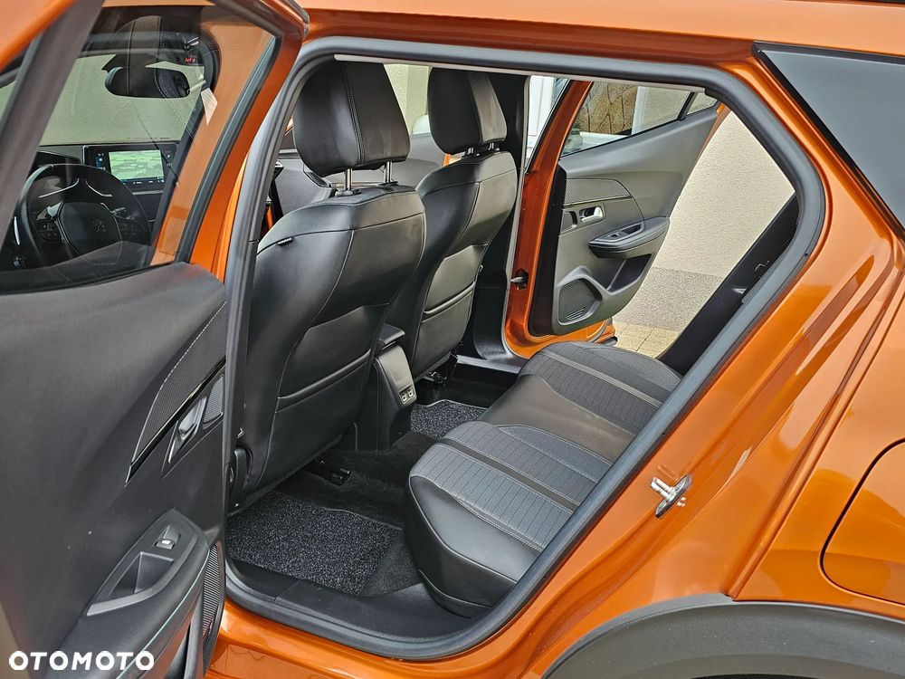 Peugeot 2008 1.5 BlueHDi Allure Pack S&S EAT8 - 29